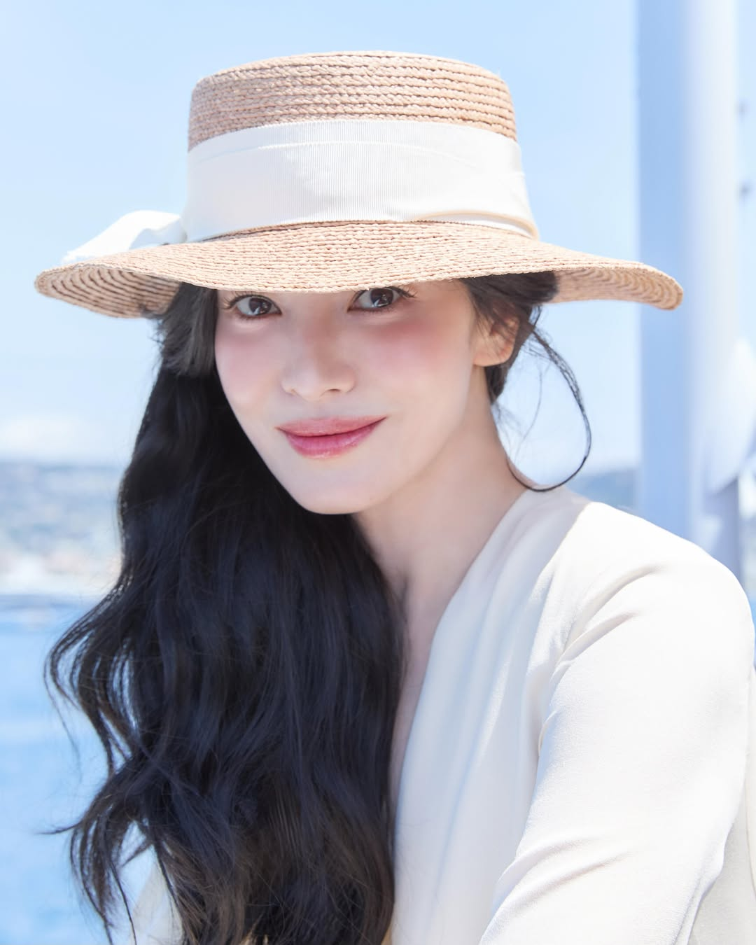 프랑스 겔랑 크루즈 탑승한 송혜교 근황 | 인스티즈