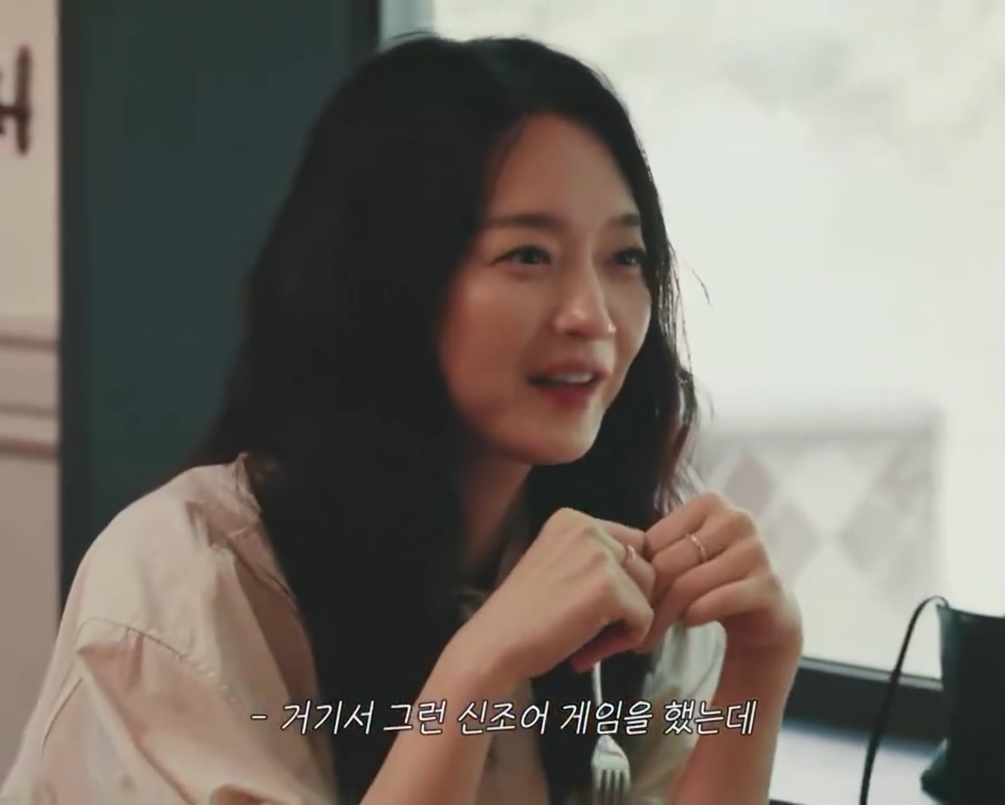 아직 신조어 따라가려면 한참 먼 신민아 (feat. 영지소녀).jpg | 인스티즈