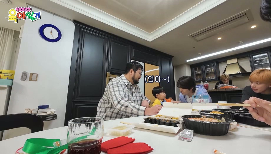 [투바투의육아일기] 본지 하루도 안됐는데 벌써 엄마 소리 들음.jpg | 인스티즈