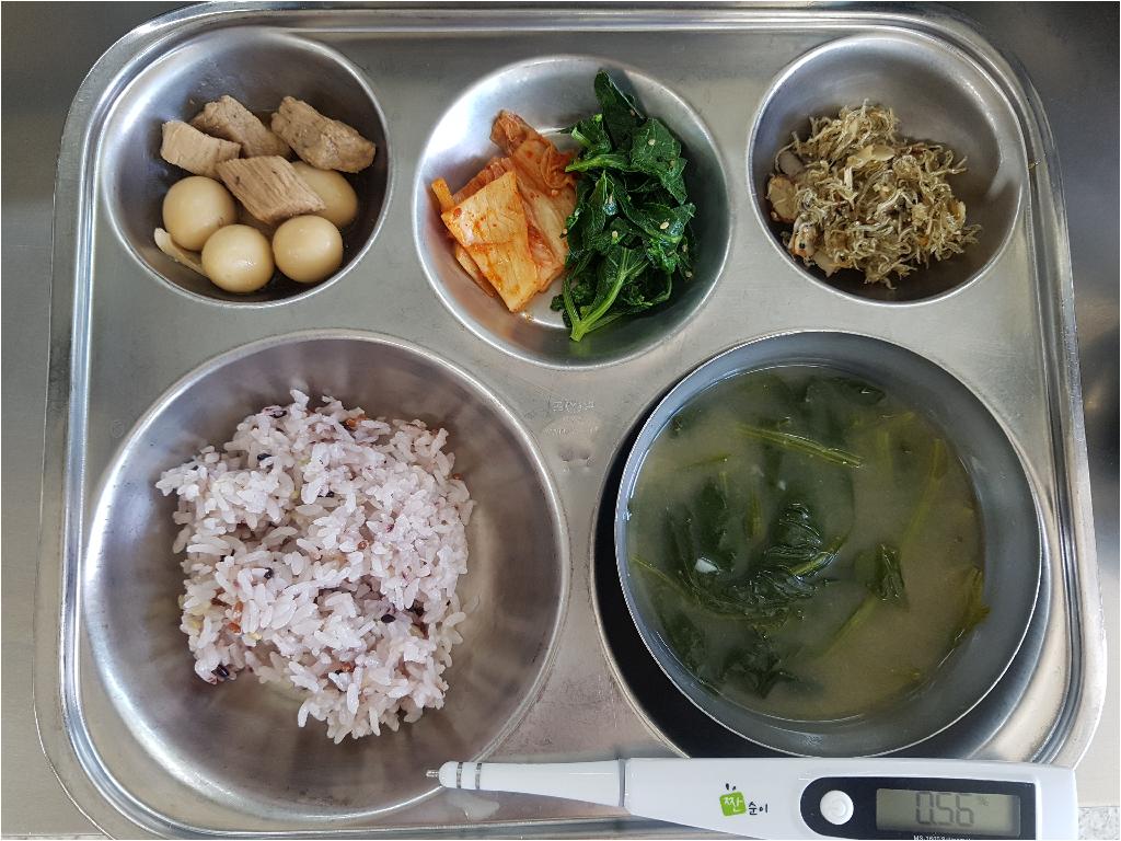 급식에 나오면 싫었던 국 원탑 뭐임?! | 인스티즈