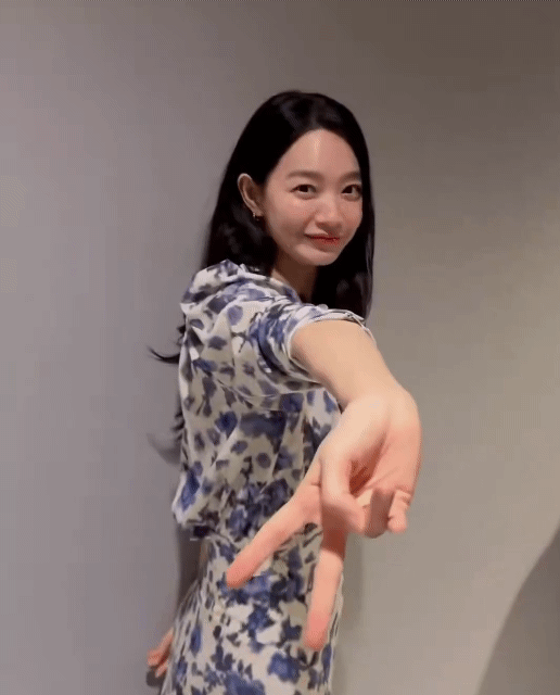영화 눈동자 GV에서 야르하는 신민아 때문에 관객석 초토화됨 | 인스티즈