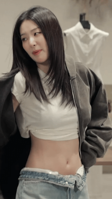 은근 섹시한 슬기 복근.gif | 인스티즈
