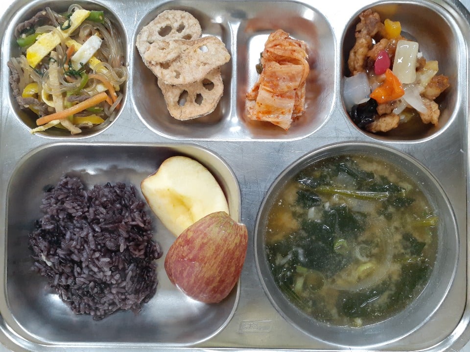 급식에 나오면 싫었던 국 원탑 뭐임?! | 인스티즈