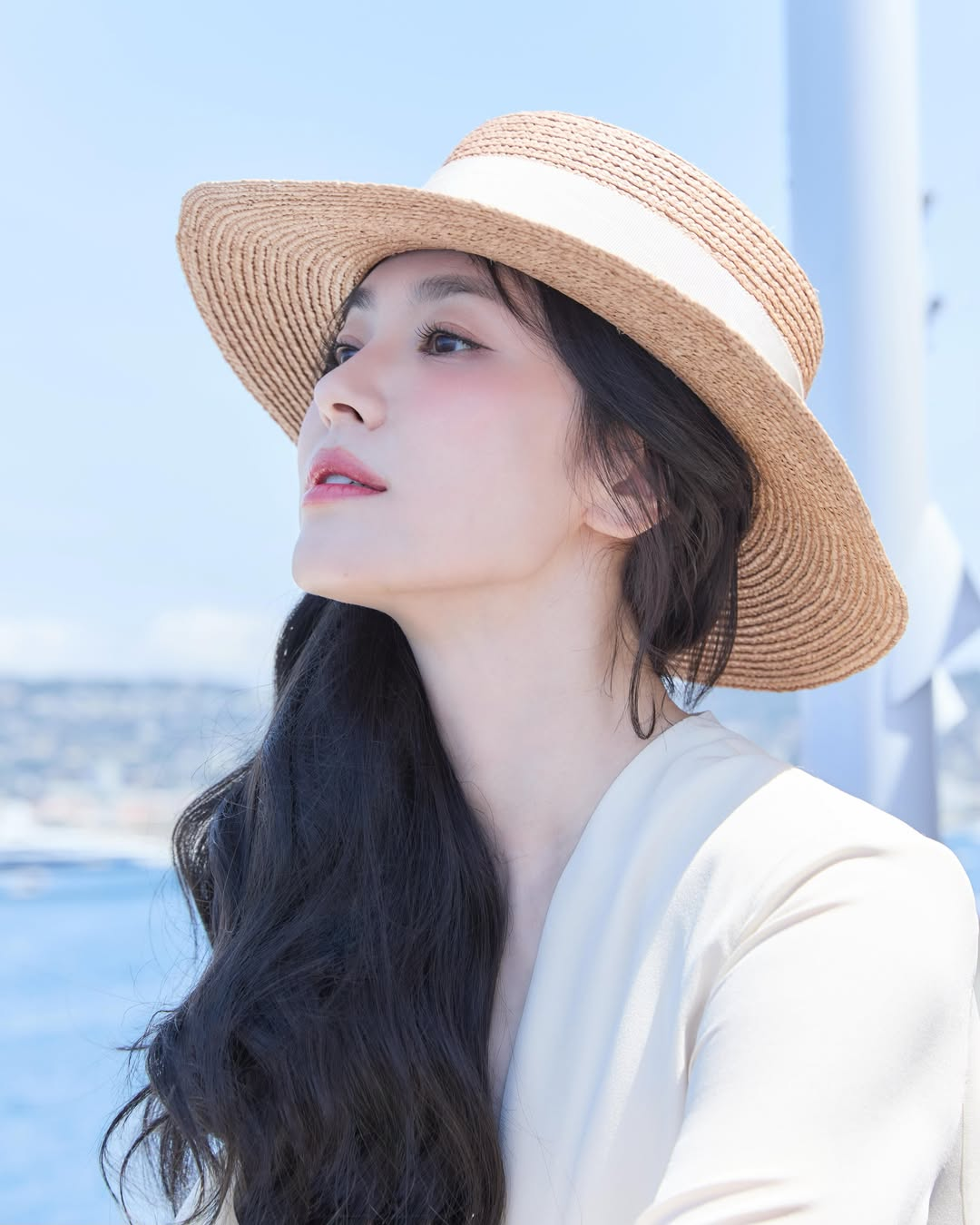 프랑스 겔랑 크루즈 탑승한 송혜교 근황 | 인스티즈