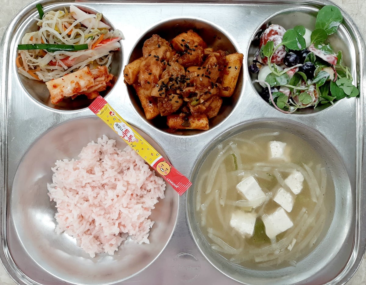 급식에 나오면 싫었던 국 원탑 뭐임?! | 인스티즈