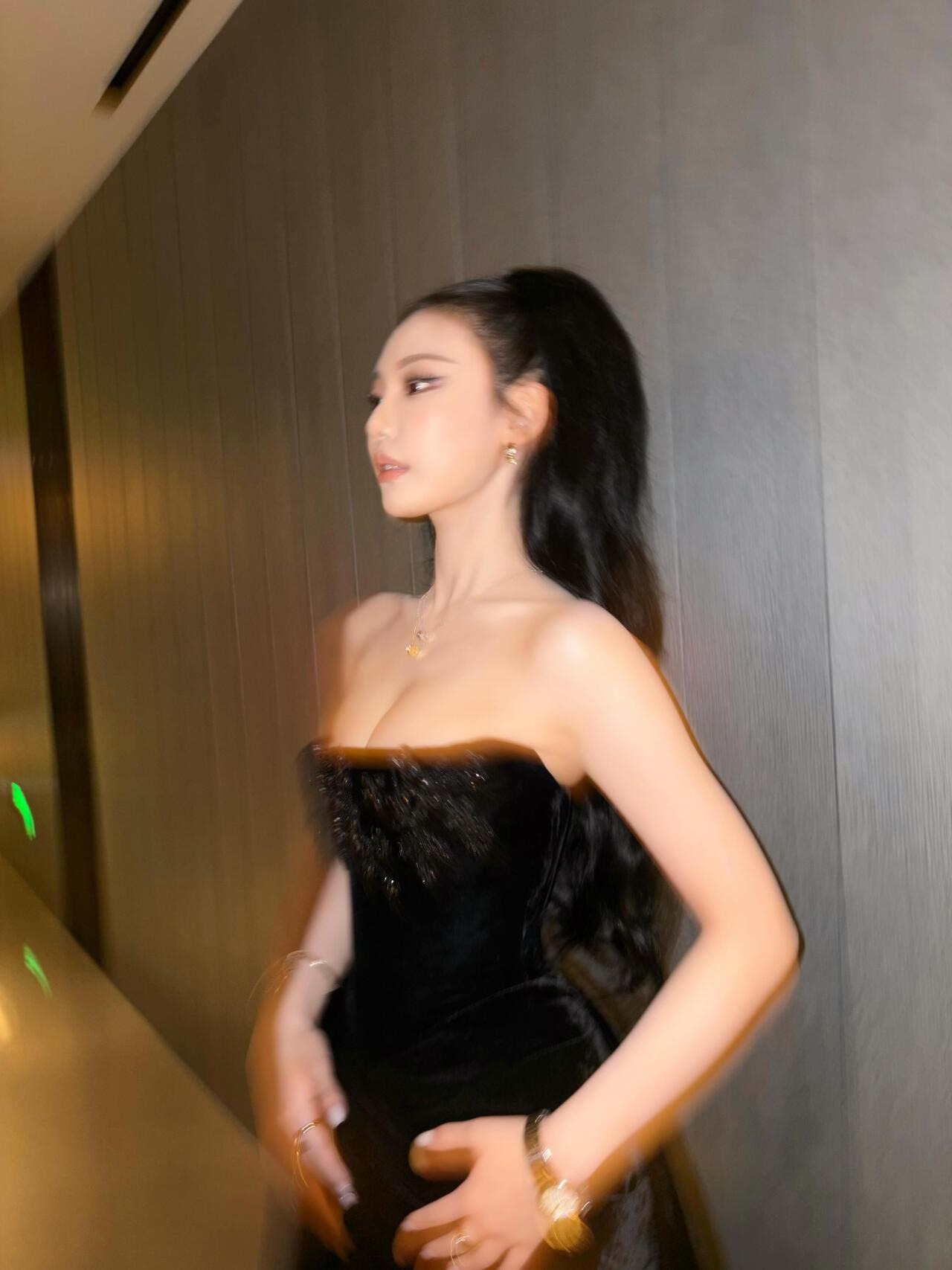 오프숄더 닝닝.jpg | 인스티즈