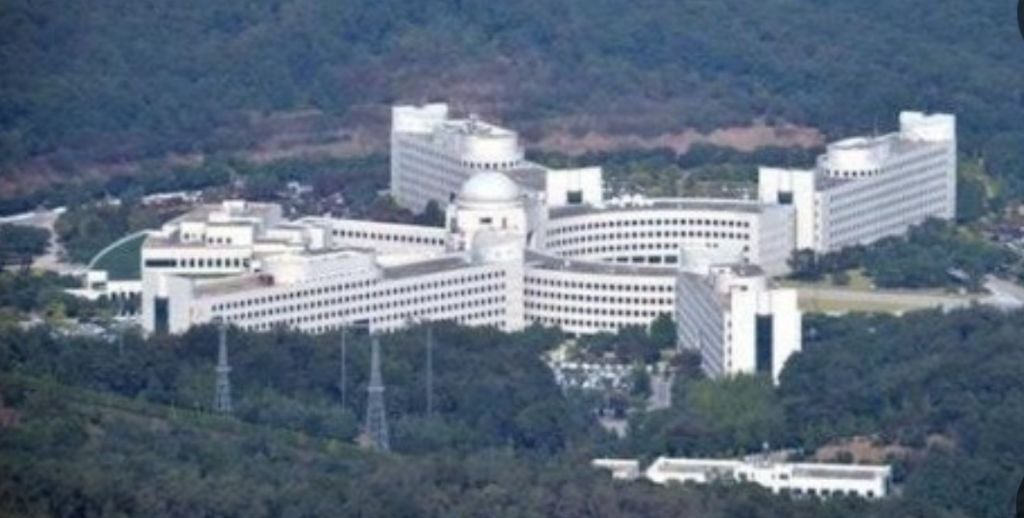 실제 국정원 건물 모습 | 인스티즈