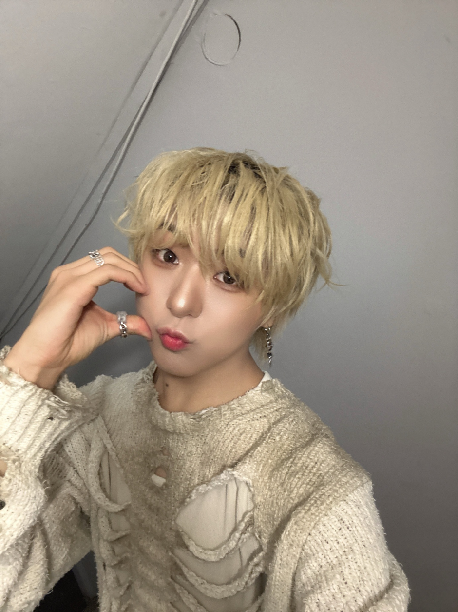 매일 굿모닝 인사를 온다는 남돌.jpg | 인스티즈