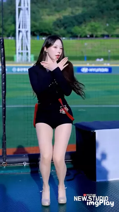 요즘 인기 장난 아니라는 윤채원 치어리더 | 인스티즈
