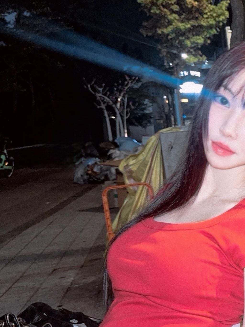 리어카 타고 노래 부르는 유주 | 인스티즈
