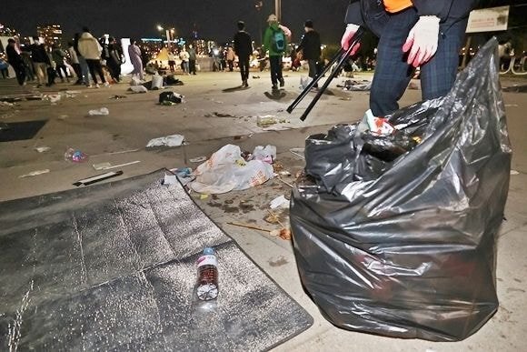 불꽃놀이 정말 시대에 안맞는 낭만인거같다고 생각하는 달글 | 인스티즈