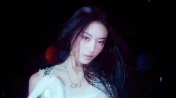 진짜 세련된 거 같은 미야오 인마이핸즈 뮤비.jpg | 인스티즈