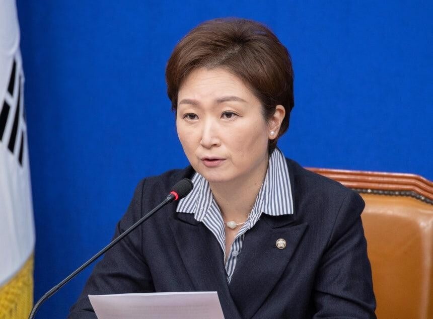 '이언주 디지털 합성물' 생성·유포자, 민주당 당원으로 드러나 | 인스티즈
