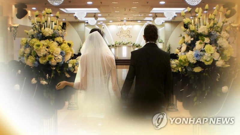 결혼사실 숨긴 채 미혼여성과 7∼8년 교제하며 1억 챙긴 유부남 | 인스티즈
