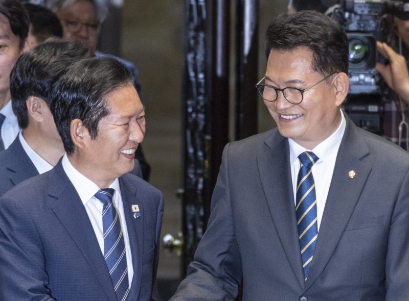 송영길 "나는 대선 패배 책임지고 바로 사퇴…민주당 발전시키느냐 마느냐 기로” | 인스티즈