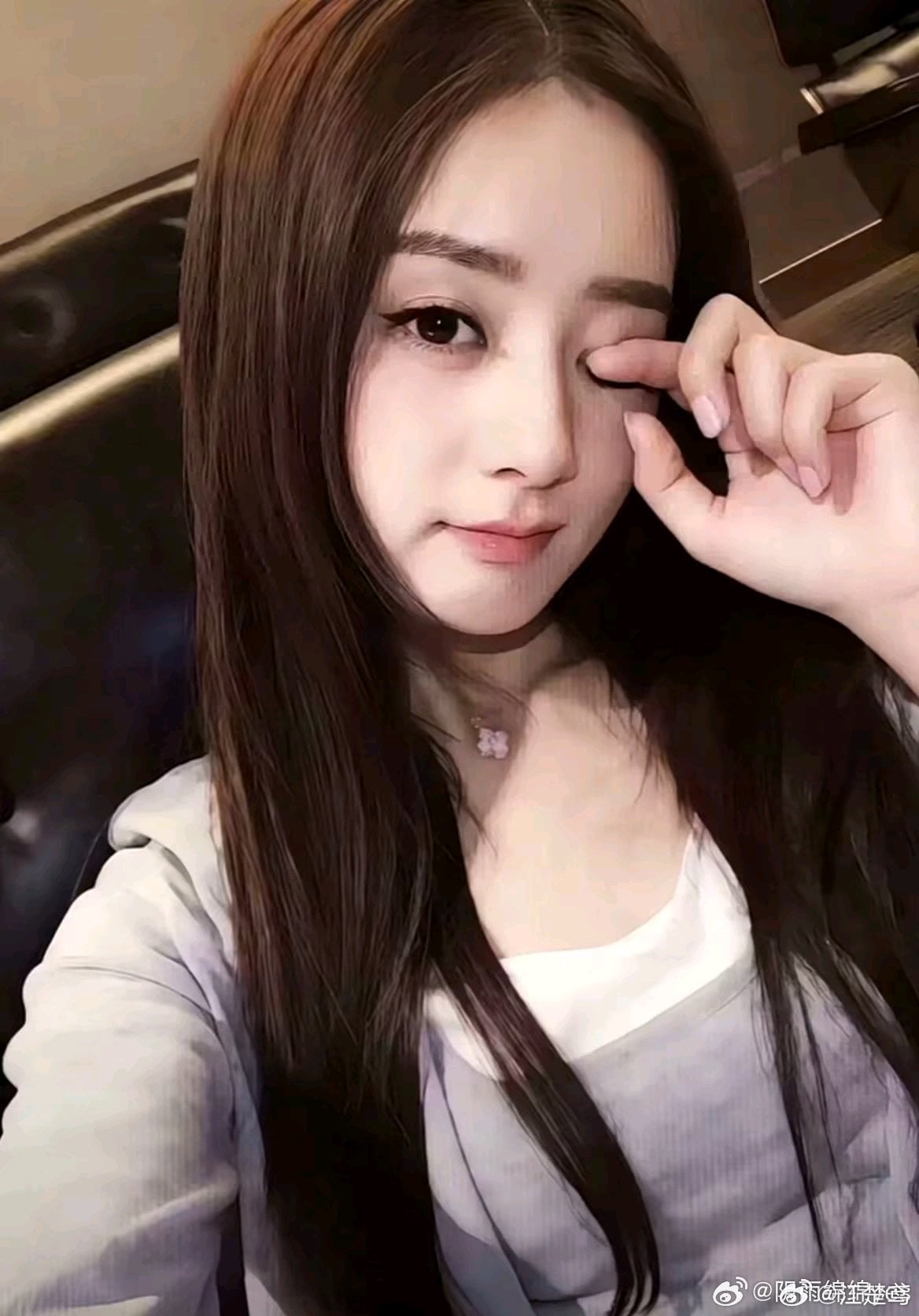 중국 연예계에서 별명이 '자신의 직업에 목숨 걸 여자' 라는 연예인 | 인스티즈