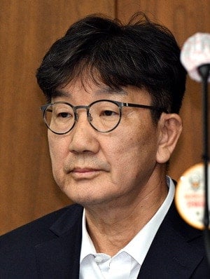 '통일교 1억 수수' 권성동 징역 2년 확정 … 의원직 박탈 | 인스티즈