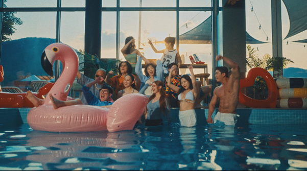 카메오가 진짜 많이 나오는 거 같은 브브걸 뮤비.jpg | 인스티즈