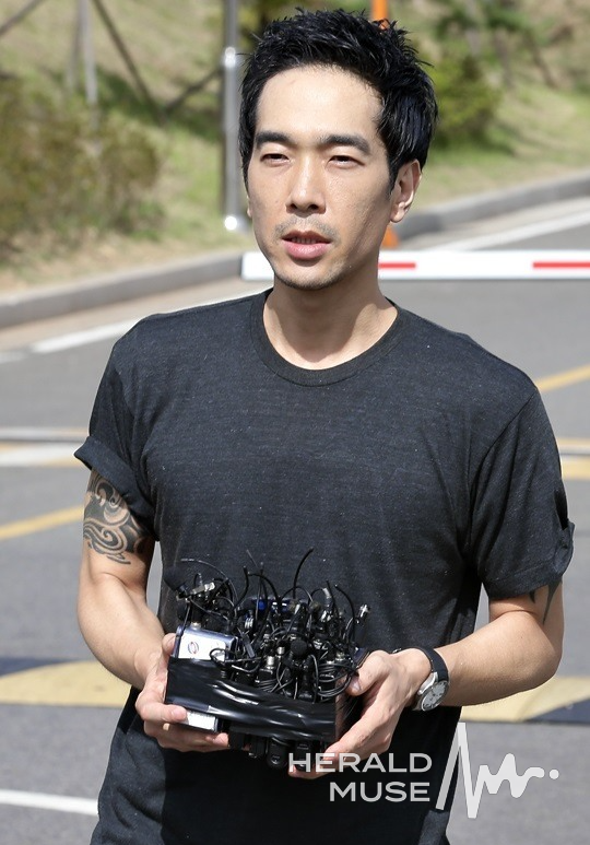 고영욱 "임시완은 김수현 팔로잉 끊었다”…정해인 띄우며 저격 | 인스티즈