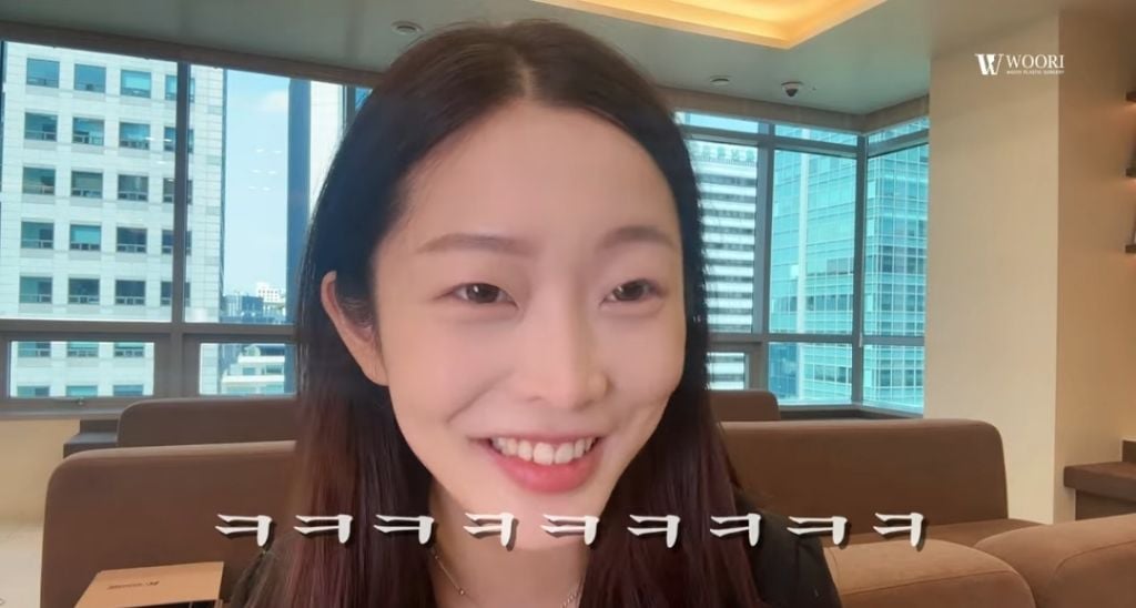 걸그룹 프리스틴 출신 멤버 은우가 성형외과 상담실장이 된 근황을 공개한 후에 받았던 악플들 | 인스티즈