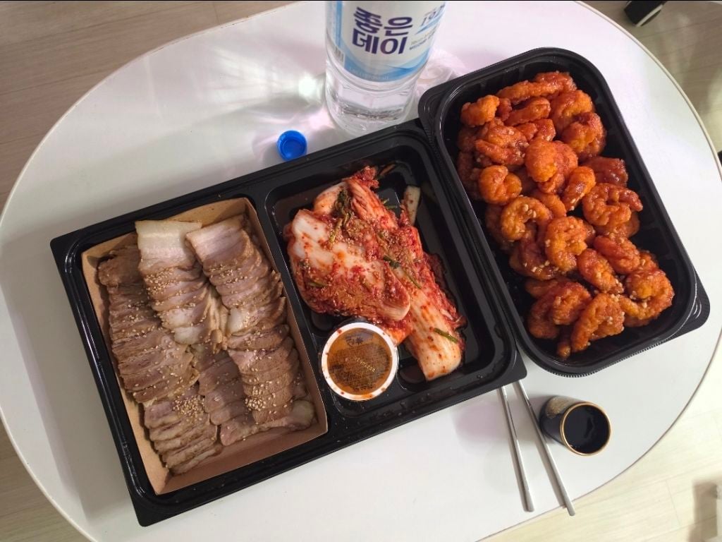 애매하게 남들보다 많이 먹는 대식가(?)는 돈이 개많이듬 차라리 먹방처럼 잘먹어야 하는데 | 인스티즈