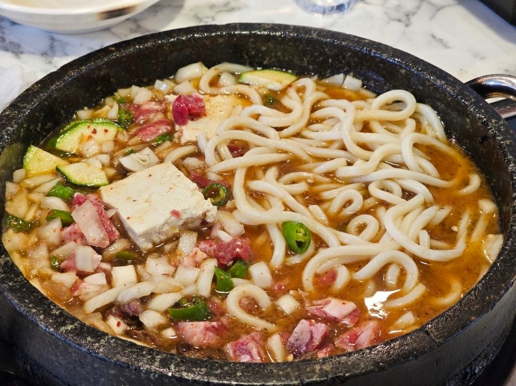 애매하게 남들보다 많이 먹는 대식가(?)는 돈이 개많이듬 차라리 먹방처럼 잘먹어야 하는데 | 인스티즈