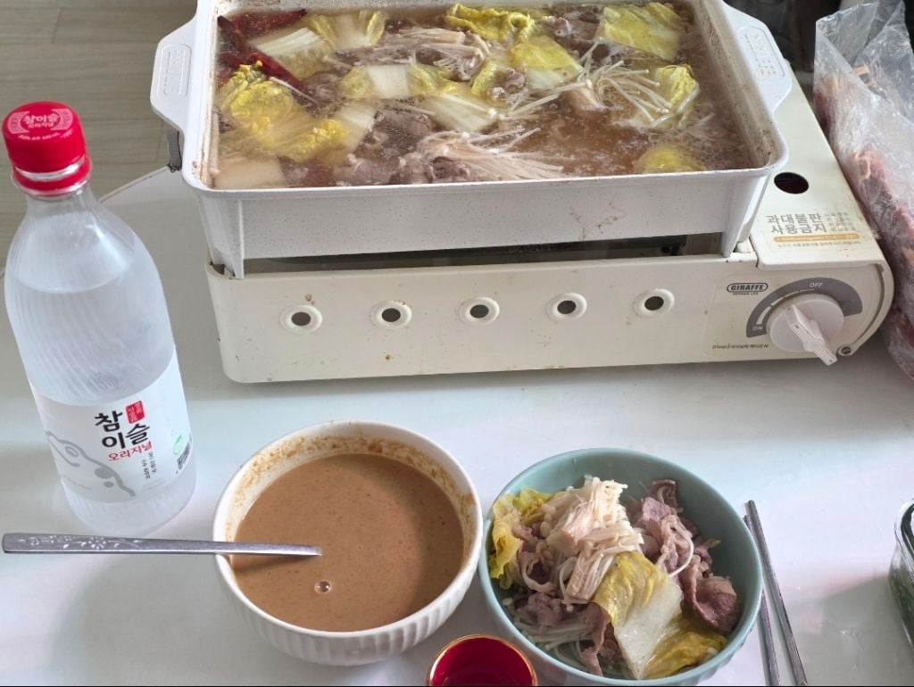 애매하게 남들보다 많이 먹는 대식가(?)는 돈이 개많이듬 차라리 먹방처럼 잘먹어야 하는데 | 인스티즈