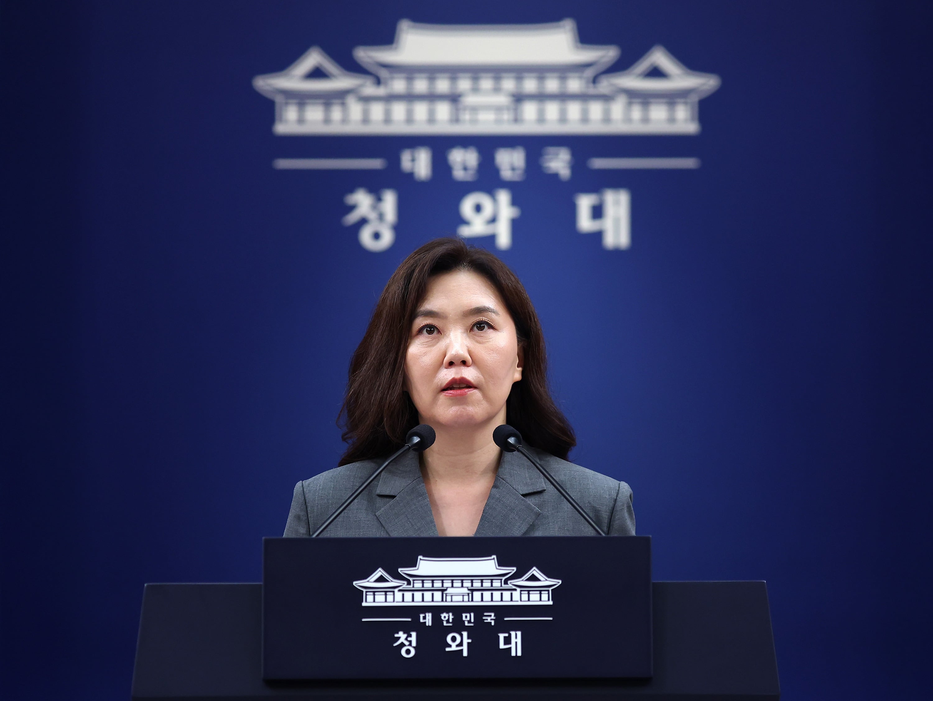 유시민 반박 나선 청와대 "이 대통령, 수사·기소 분리 흔들린 적 없다" | 인스티즈