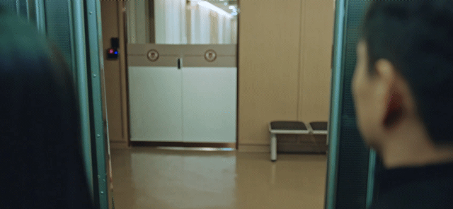 드라마 악귀에서 자꾸 웃긴 연기 잘 하는 오정세.gif | 인스티즈