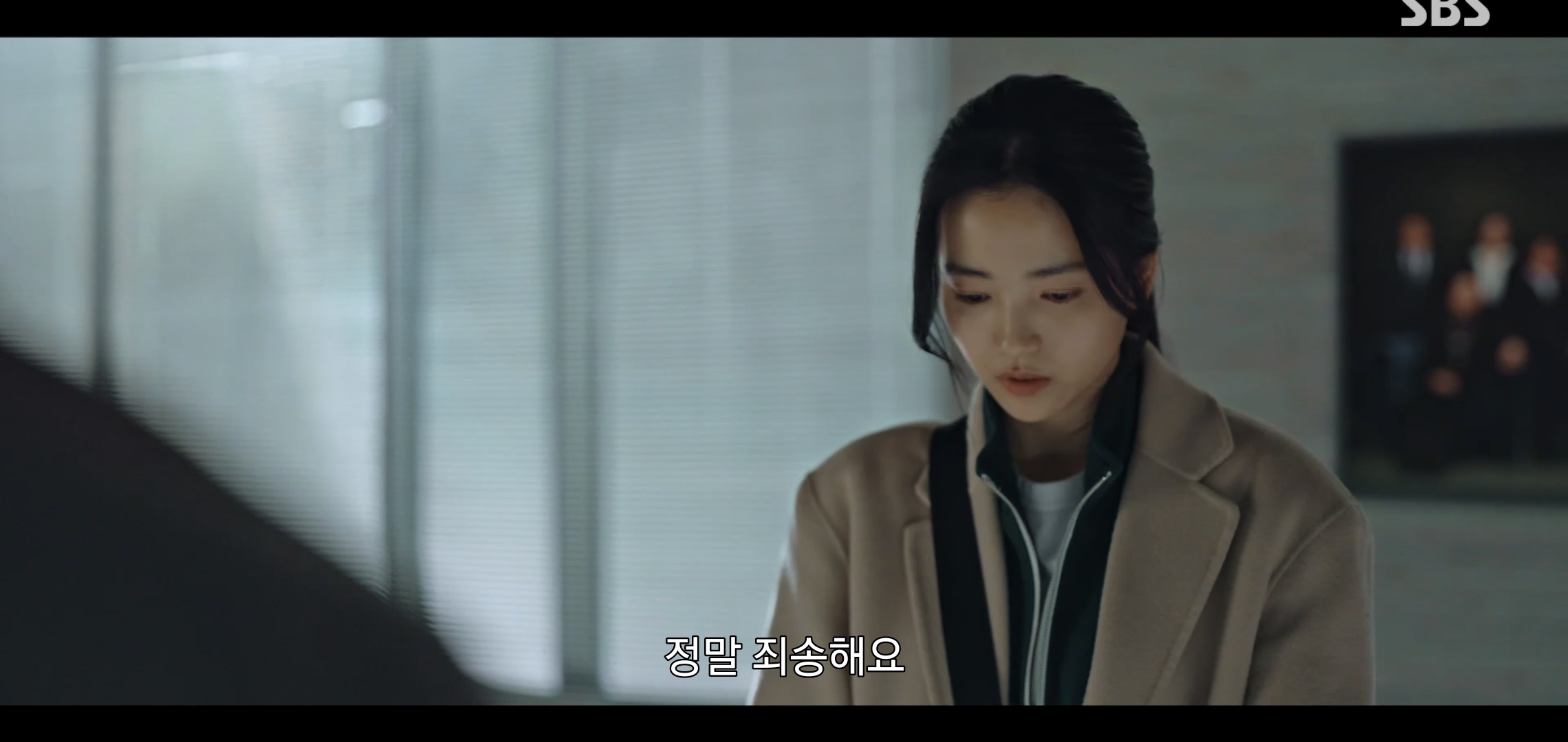 드라마 악귀에서 자꾸 웃긴 연기 잘 하는 오정세.gif | 인스티즈