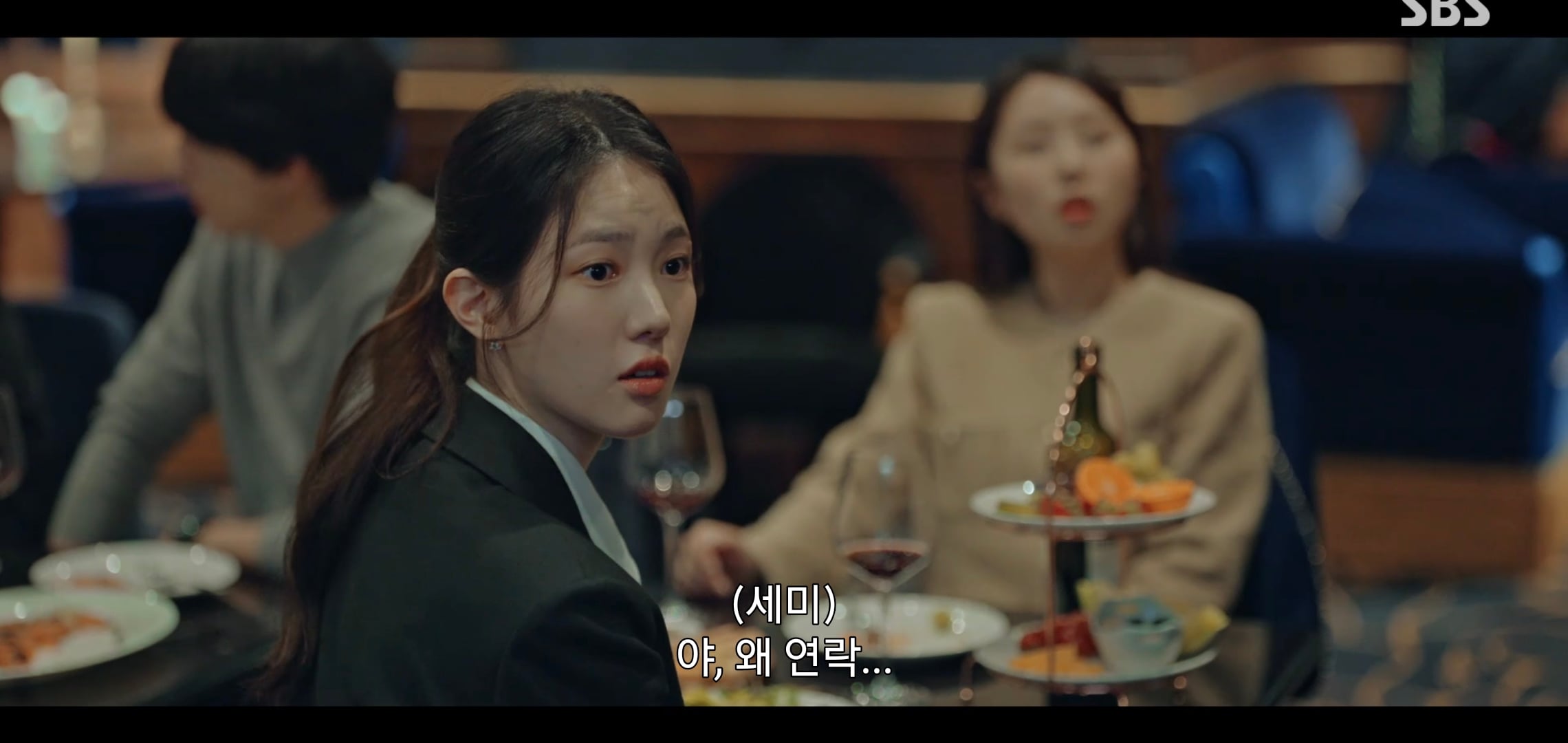 드라마 악귀에서 자꾸 웃긴 연기 잘 하는 오정세.gif | 인스티즈