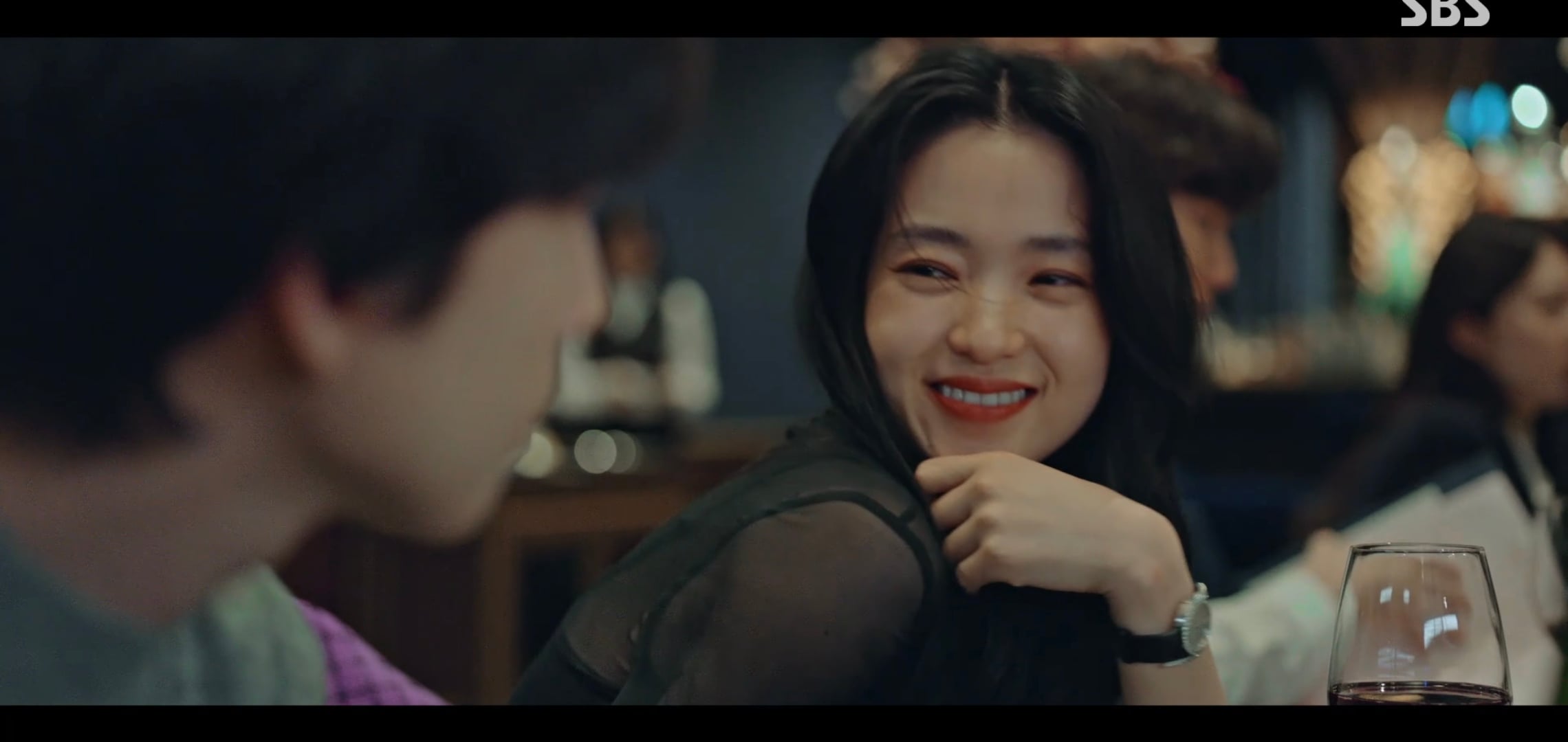 드라마 악귀에서 자꾸 웃긴 연기 잘 하는 오정세.gif | 인스티즈