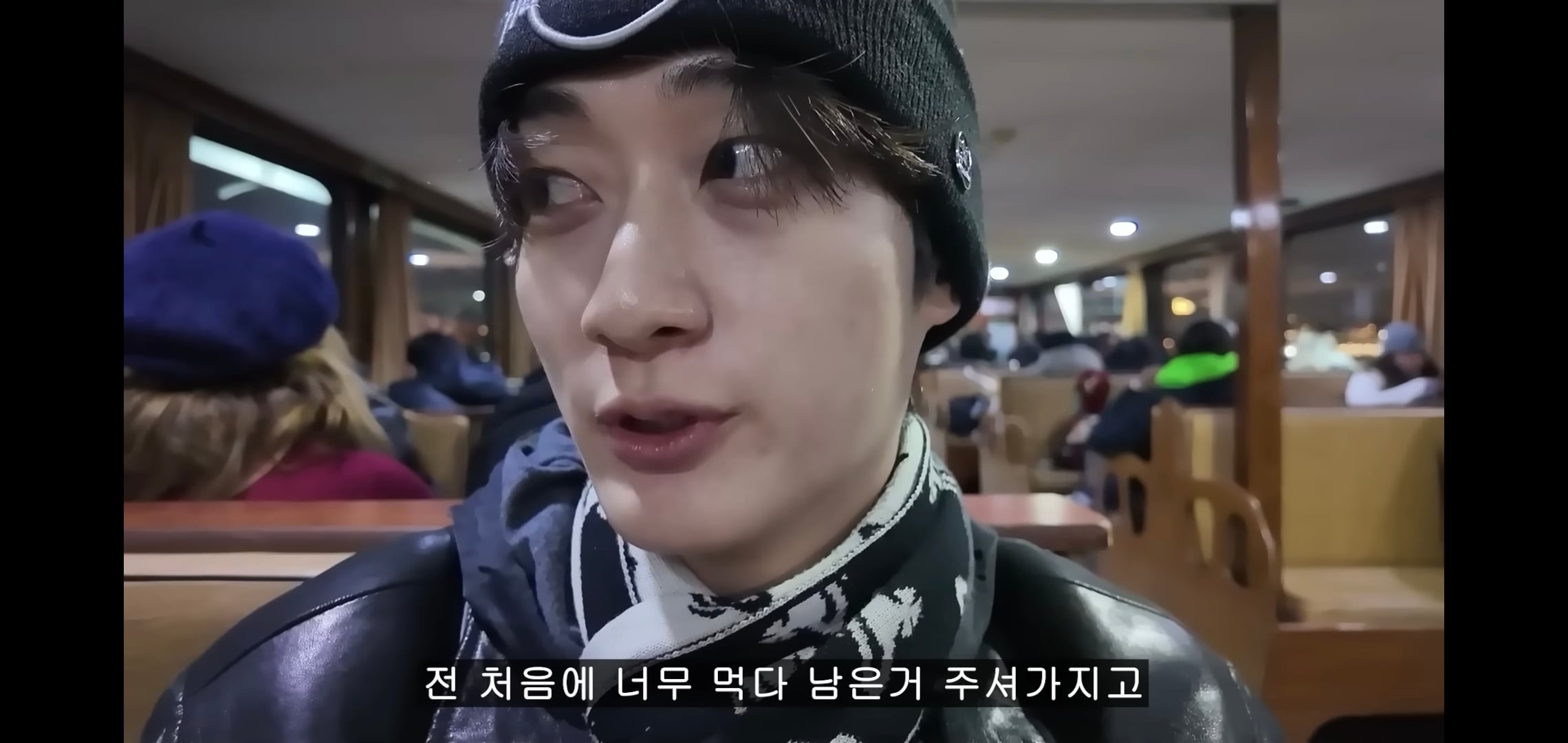 해외여행에서 현지 게이 형님의 플러팅을 전혀 못알아채다가 위기에 빠진 남자.twt | 인스티즈