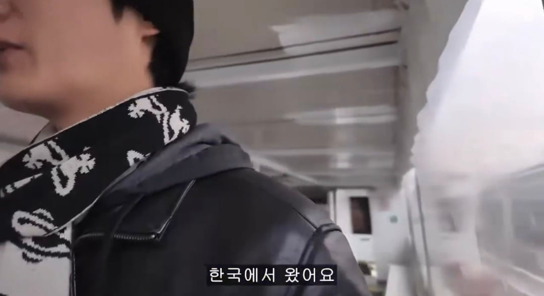 해외여행에서 현지 게이 형님의 플러팅을 전혀 못알아채다가 위기에 빠진 남자.twt | 인스티즈