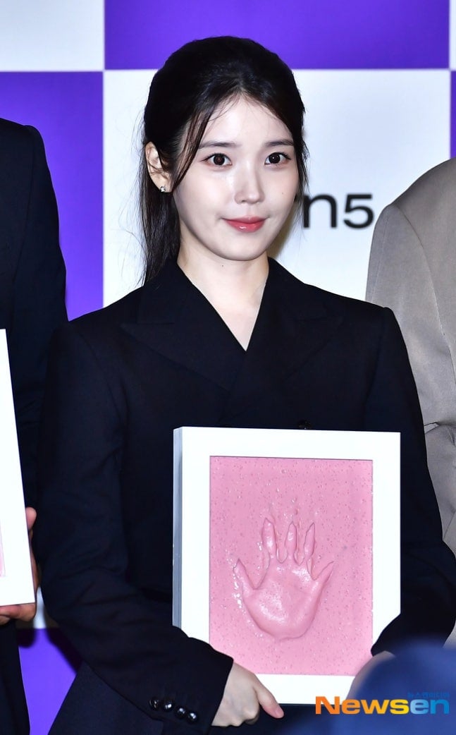 아이유, 미혼모들 위해 초복 삼계탕 기부 | 인스티즈