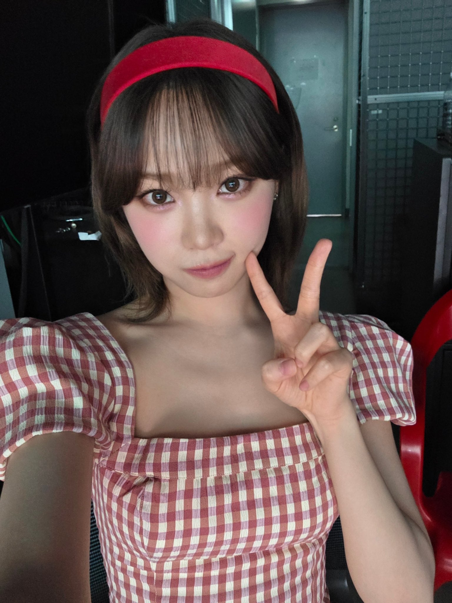 중단발 허쉬컷이 좋아 모아 본 르세라핌 채원 사진.jpg | 인스티즈