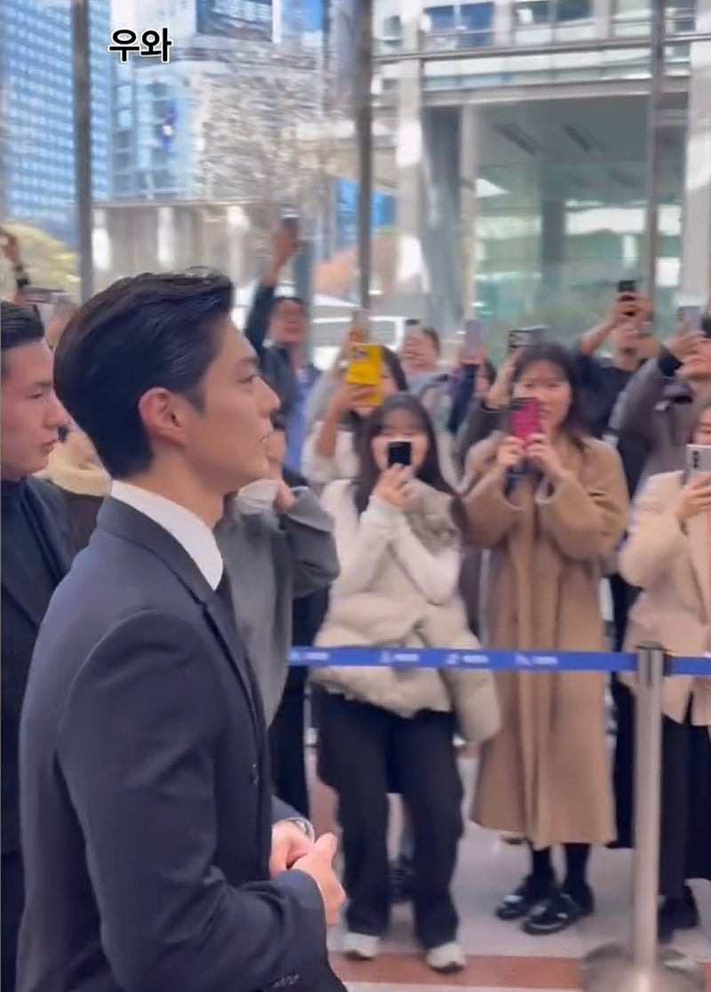 최근 박보검 보고 솔직한 실물 후기 쓴 기자 | 인스티즈