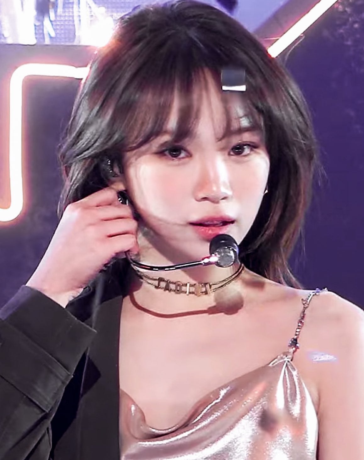 중단발 허쉬컷이 좋아 모아 본 르세라핌 채원 사진.jpg | 인스티즈