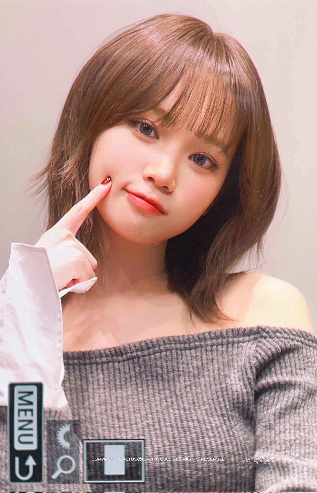 중단발 허쉬컷이 좋아 모아 본 르세라핌 채원 사진.jpg | 인스티즈
