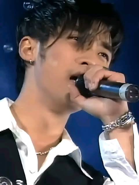 드라마 한편으로 그해 인기짱 먹은 남배우가 가요대상 신인상을 받은 스토리....txt | 인스티즈