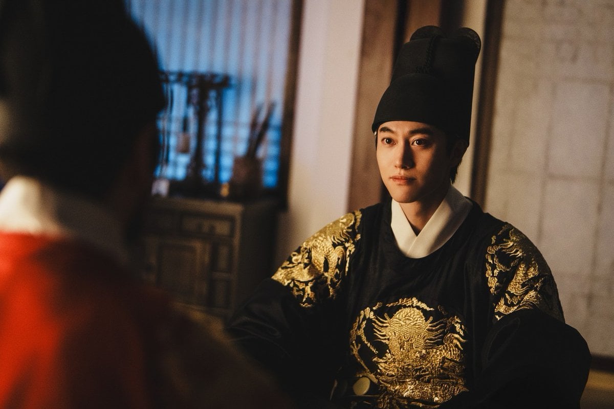 연기 개쩐다는 반응 많은 넷플릭스 동궁 배우 3명.twt | 인스티즈