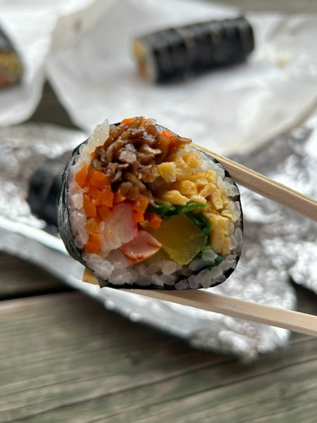 정갈하고 기계로 썬 김밥 안 좋아하는 달글 | 인스티즈