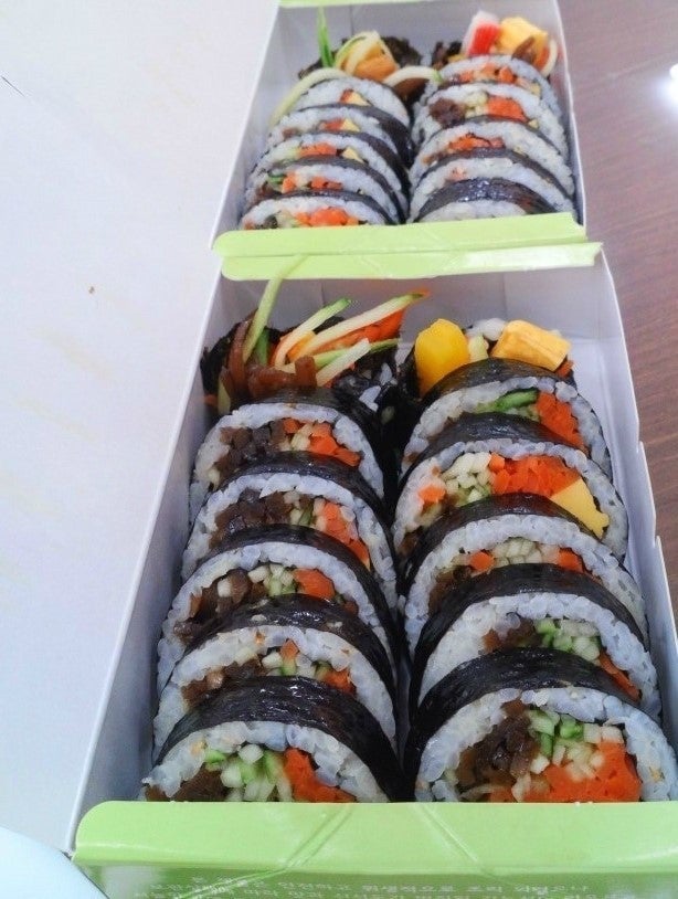 정갈하고 기계로 썬 김밥 안 좋아하는 달글 | 인스티즈