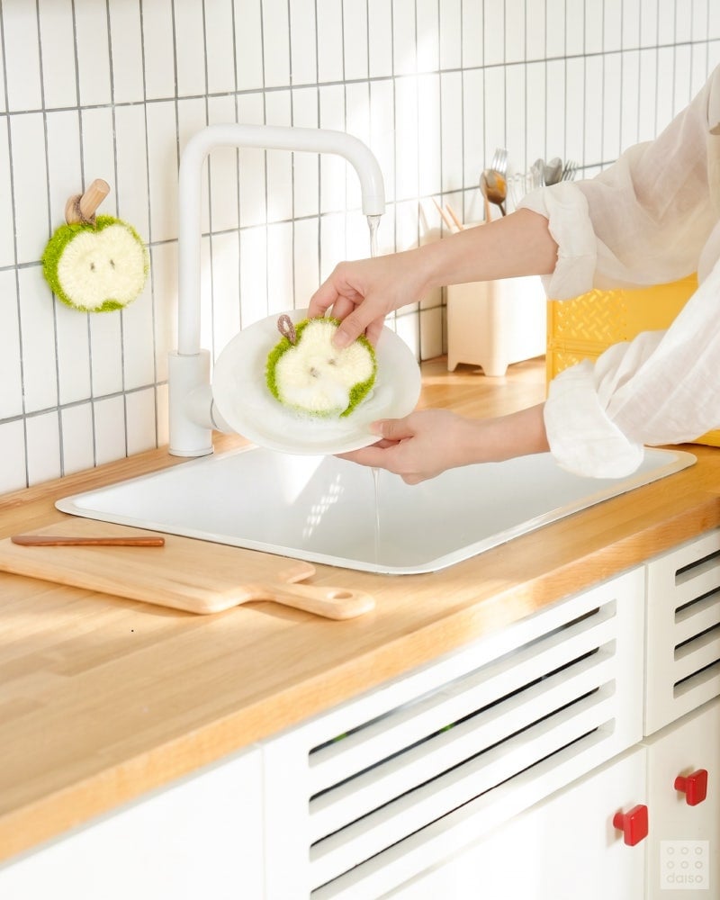 다이소 푸룻마켓시리즈 OPEN!🍏 타닥타닥 키캡 키링🍎 토마토 연필깎이&펜 케이스🍅 레몬&청사과 망 인형🍋 | 인스티즈