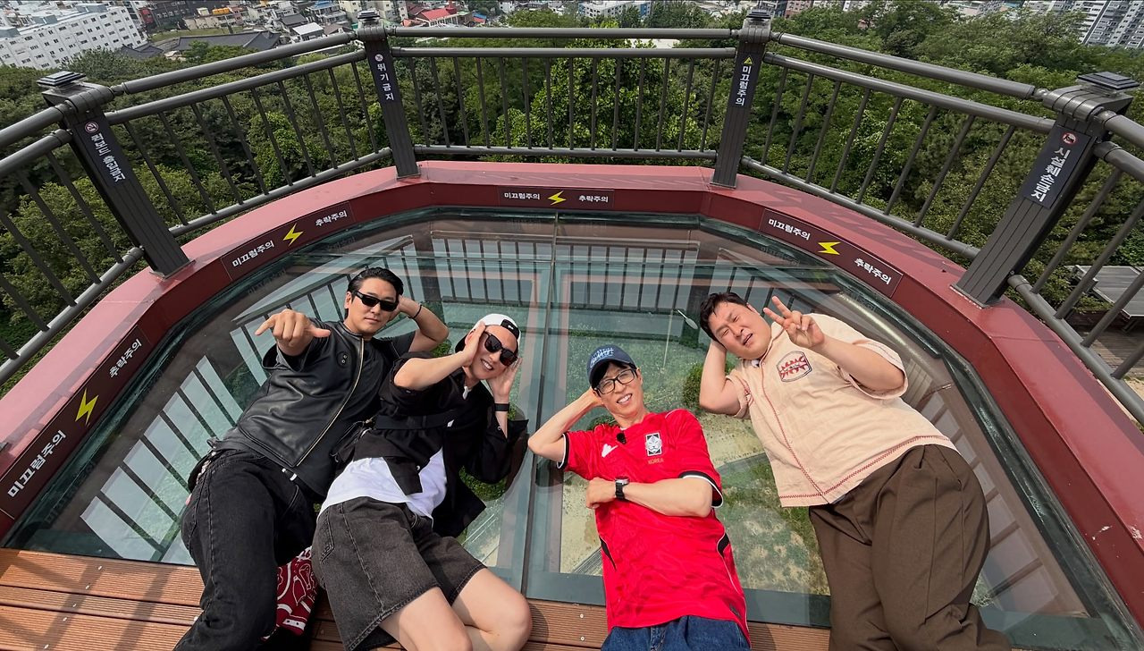 서로 안 기간에 비해 너무 추억을 많이 쌓는것 같다는 핑계고 라면먹고올래 가족사진.jpg | 인스티즈