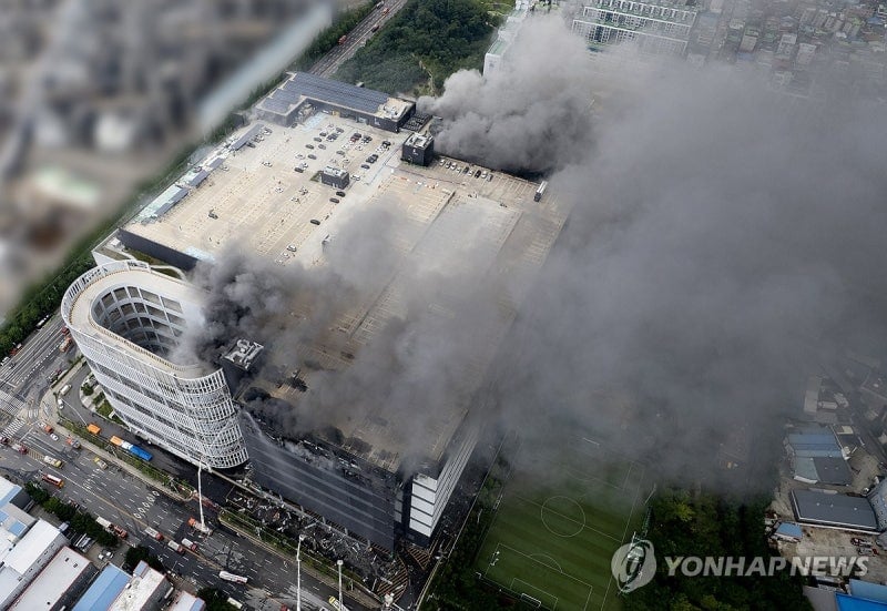 이틀째 화재 인천 쿠팡물류센터…방화벽·스프링클러 무용지물?(종합) | 인스티즈