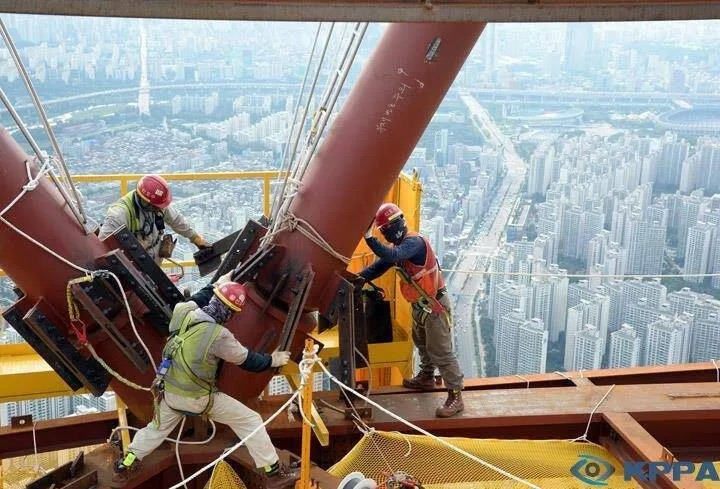 롯데월드타워를 만든 장인들.jpg | 인스티즈
