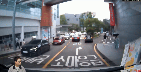 🚑위독한 신생아가 타고 있어요🏍️ 한시간 반 거리를 30분에 끊는 환상의 에스코트 대작전 | 인스티즈