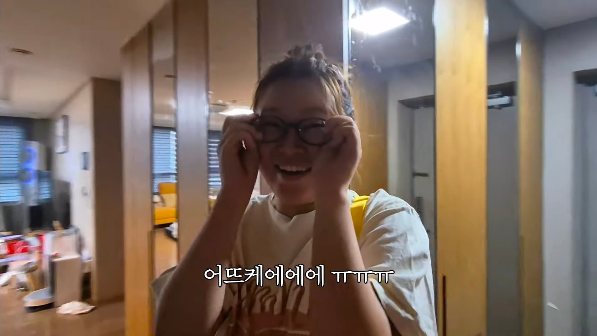 친언니의 임신 사실을 알게된 찰스엔터(역시 리액션 전문 유튜버) | 인스티즈