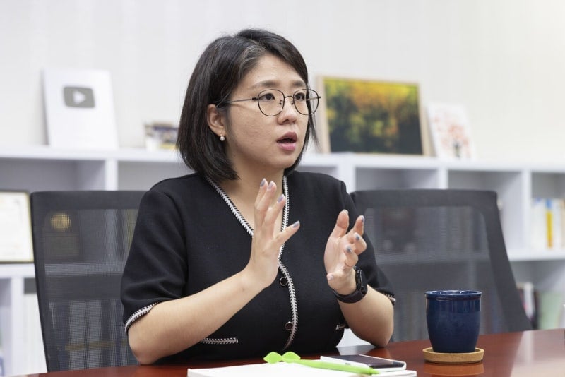 "왜 피해자가 숨어야 하나”… 반복되는 교제살인, 국가의 책임을 묻다 [예고된 죽음] | 인스티즈